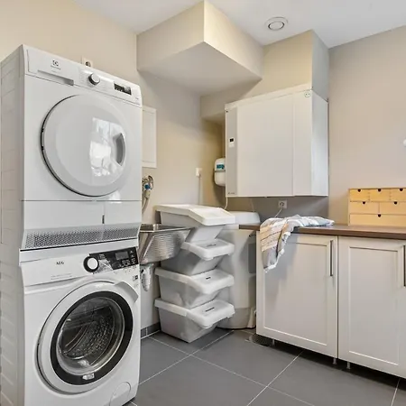 4 Bedroom Close To Bergen * Hagavik