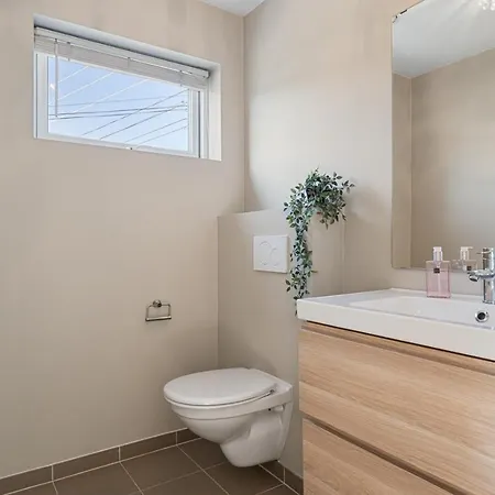 4 Bedroom Close To Bergen Villa